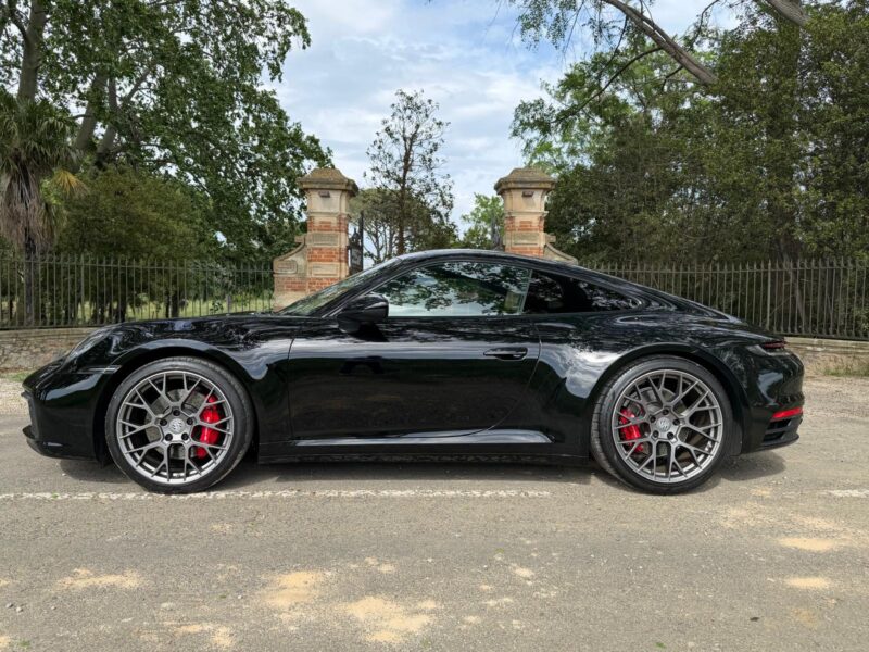 Porsche 911 Carrera S — vue 3